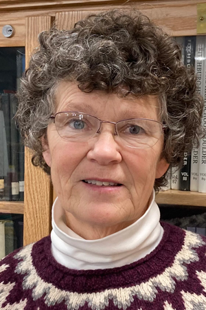 Kim Cochrane Headshot